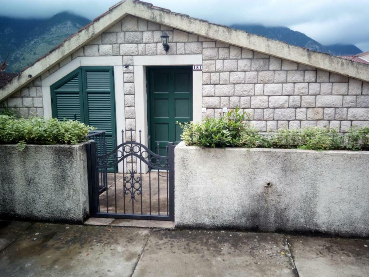 Apartmani Jasmina 科托尔 外观 照片
